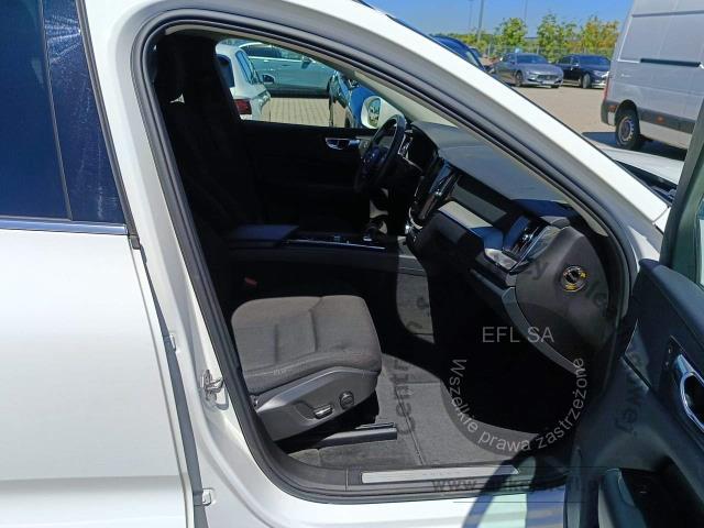 11 - Volvo XC60 B4 B Momentum Pro automat 2022r. WND9028A Magnice