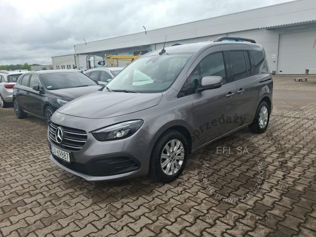 1 - MERCEDES-BENZ T180 D PROGRESSIVE AUTOMAT 2025r. DX69887 Pojazd znajduje się w firmie MDM AUTO sp. z o.o. ul. Morska 78A, 81-225 Gdynia