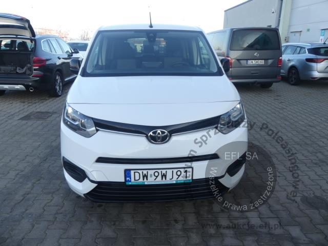 6 - Toyota Proace City Verso 1.5 D-4D 2023r. DW9WJ91 Magnice