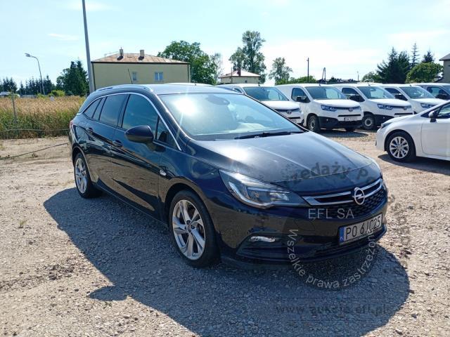 2 - Opel Astra V 1.6 CDTI Dynamic S&amp;S 2018r. PO6JC25 Pojazd znajduje się w firmie ARCTOS GROUP sp. z o.o. Al. Krakowska 7, 02-183 Warszawa