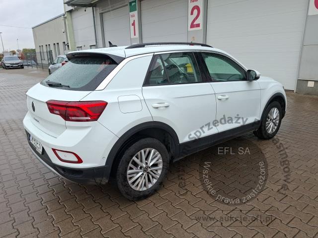 6 - Volkswagen T-ROC 1.5 TSI Life Hatchback 2023r. DW8UE37 Magnice