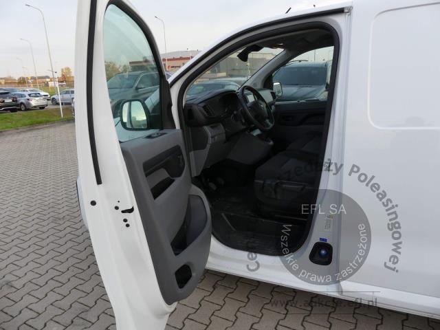 7 - Opel Vivaro 2.0 CDTI Extra Long 3,1 2022r. DW4WL72 Magnice