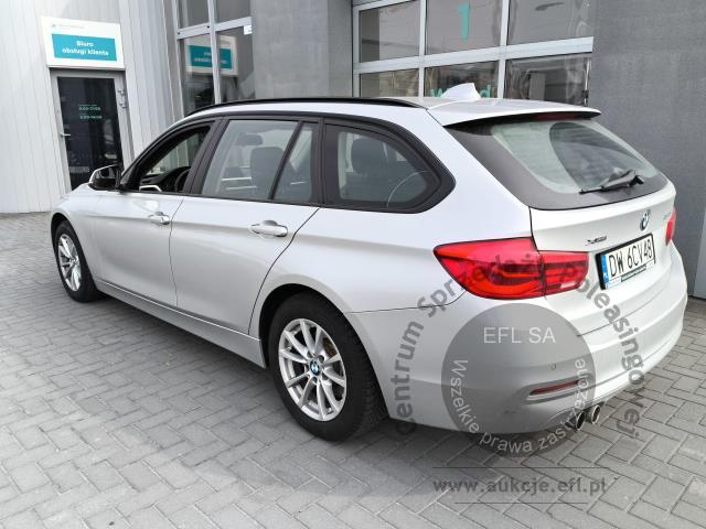 2 - BMW 320d xDrive Advantage aut 2019r. DW6CV48 UWAGA!! Pojazd znajduje się w firmie AUTO MOTO CENTRUM sp. z o.o. ul. Ostrowska 328 (przy Trasie Katowickiej) 61-312