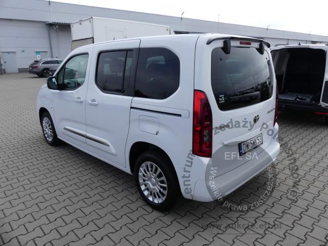 2 - Toyota Proace City Verso 1.5 D-4D  2023r. DW5WK53 Magnice