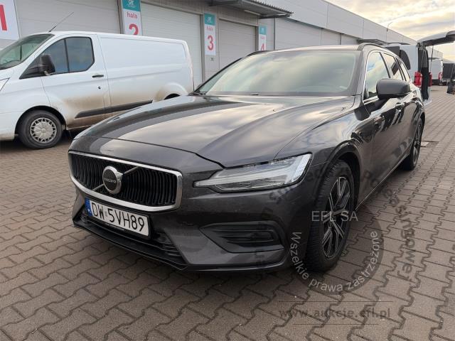 1 - Volvo V60 B3 B Core Automat Kombi 2023r. DW5VH89 Magnice