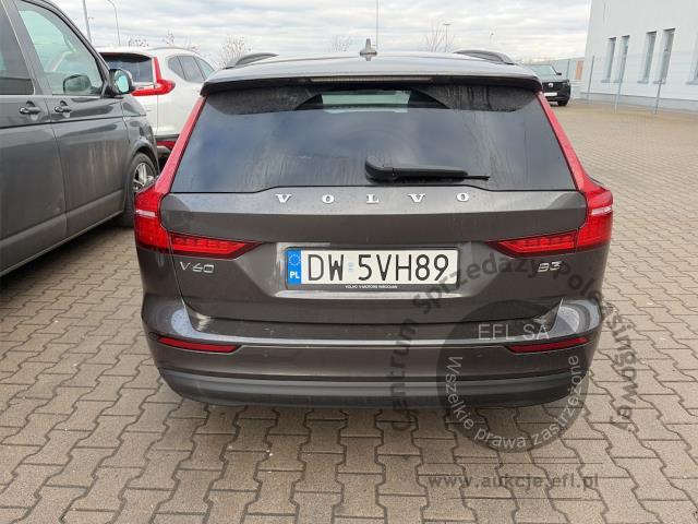 12 - Volvo V60 B3 B Core Automat Kombi 2023r. DW5VH89 Magnice
