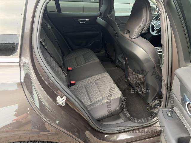 9 - Volvo V60 B3 B Core Automat Kombi 2023r. DW5VH89 Magnice