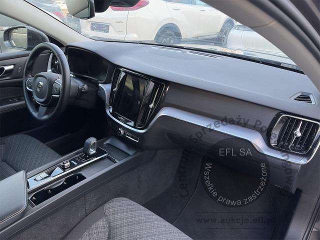 10 - Volvo V60 B3 B Core Automat Kombi 2023r. DW5VH89 Magnice
