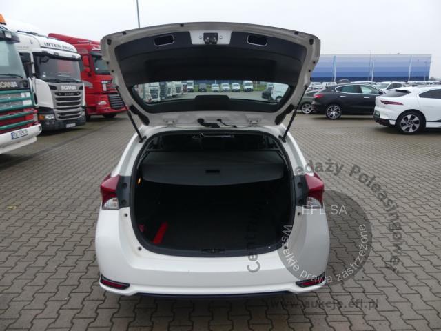 15 - TOYOTA  AURIS 1.8 HYBRID 135 ACTIVE 2017r.