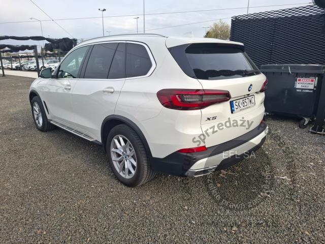 4 - BMW xDrive25d Step 2021r. SK857WC Pojazd znajduje się w firmie AACAR sp. z o.o. Kasztanowa 5, 32-400 Jawornik