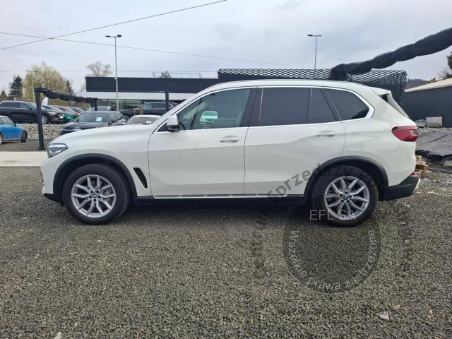 5 - BMW xDrive25d Step 2021r. SK857WC Pojazd znajduje się w firmie AACAR sp. z o.o. Kasztanowa 5, 32-400 Jawornik