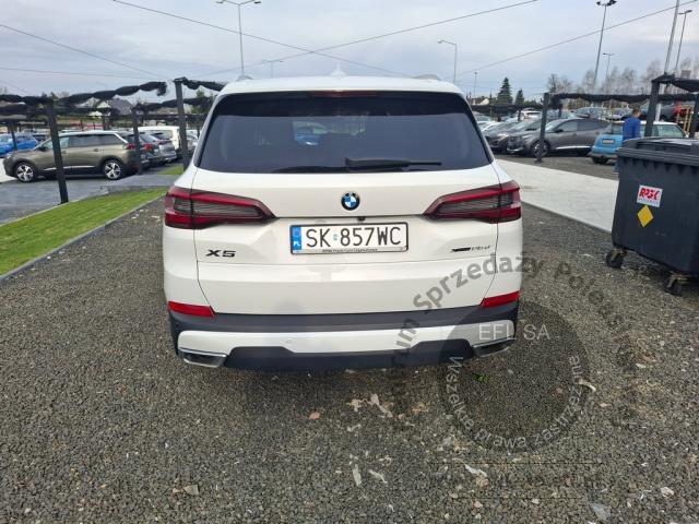 7 - BMW xDrive25d Step 2021r. SK857WC Pojazd znajduje się w firmie AACAR sp. z o.o. Kasztanowa 5, 32-400 Jawornik