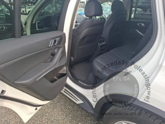 9 - BMW xDrive25d Step 2021r. SK857WC Pojazd znajduje się w firmie AACAR sp. z o.o. Kasztanowa 5, 32-400 Jawornik