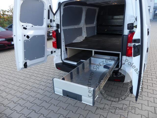 13 - Opel Vivaro 2.0 CDTI Extra Long 3,1 2022r. DW3TE48 Magnice