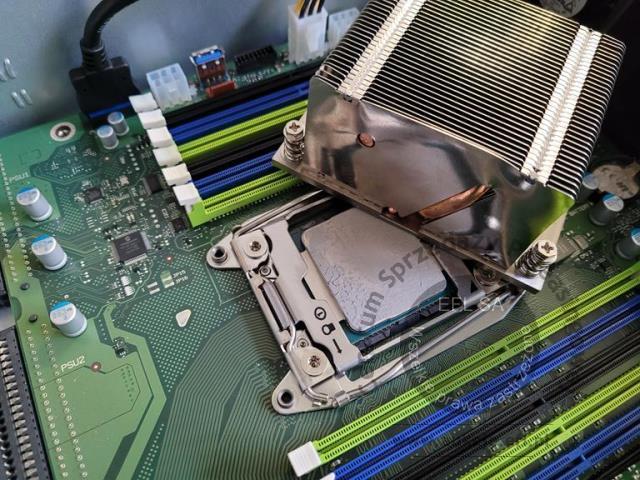 4 - Serwer Fujitsu D30