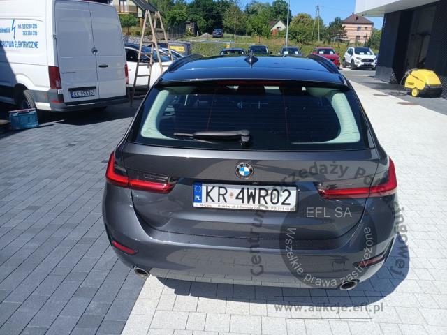 6 - BMW Seria 3 318i aut 2021r. KR4WR02 UWAGA!! Pojazd znajduje się w lokalizacji: Jawornik 90, Myślenice 32-400