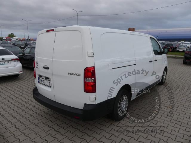 4 - Toyota Proace 2.0 D-4D Long 3,1t 2022r. DW4TC11 Magnice