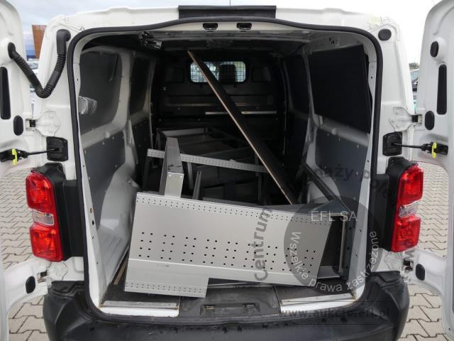 8 - Toyota Proace 2.0 D-4D Long 3,1t 2022r. DW4TC11 Magnice