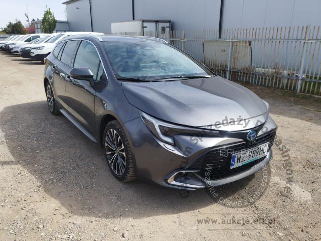5 - Toyota Corolla 2.0 Hybrid Style 2023r. WZ989HC Pojazd znajduje się w firmie ARCTOS GROUP sp. z o.o. Al. Krakowska 7, 02-183 Warszawa