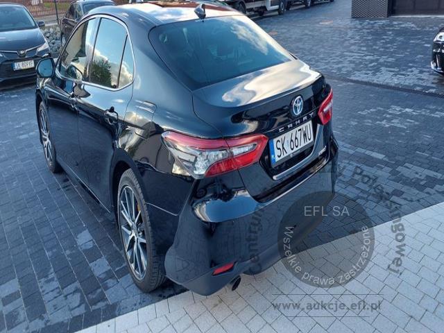 2 - TOYOTA  CAMRY 2.5 Hybrid Executive CVT 2022r. SK667WU Pojazd znajduje się w firmie AACAR sp. z o.o. Jawornik 90, 32-400 Myślenice