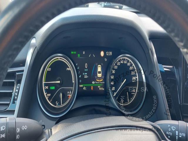 8 - TOYOTA  CAMRY 2.5 Hybrid Executive CVT 2022r. SK667WU Pojazd znajduje się w firmie AACAR sp. z o.o. Jawornik 90, 32-400 Myślenice