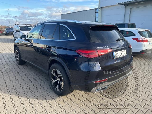 2 - MERCEDES BENZ GLC 300 DE 4-MATIC AVANTGARDE plug-in 2024r. DX29157 Magnice