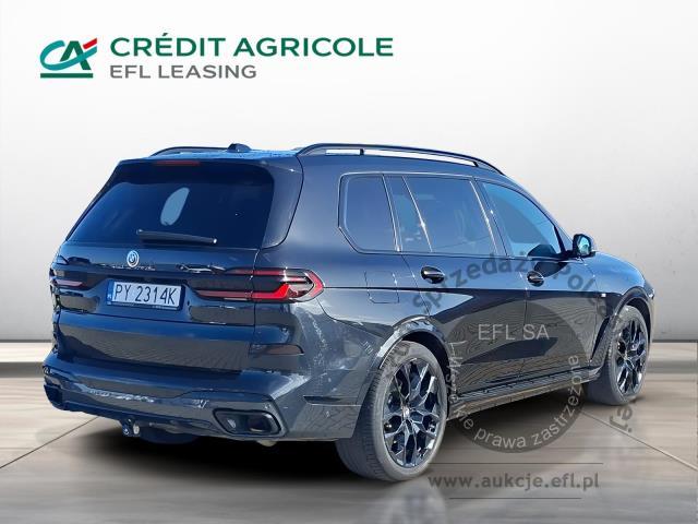9 - BMW X7 XDRIVE40D MHEV 2022r.