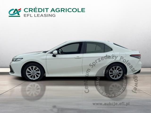 2 - TOYOTA CAMRY 2.5 HYBRID CVT COMFORT 2021r.