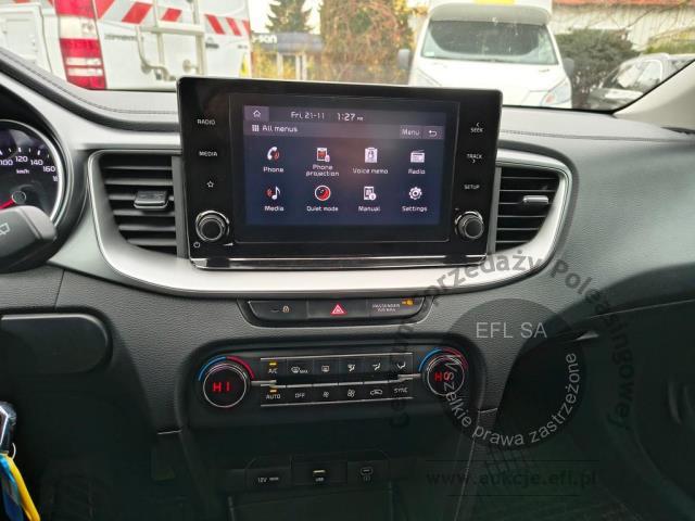 11 - Kia  Ceed 1.0 T-GDI M 2022r. WND1952C Pojazd znajduje się w firmie ARCTOS GROUP sp. z o.o. Al. Krakowska 7, 02-183 Warszawa