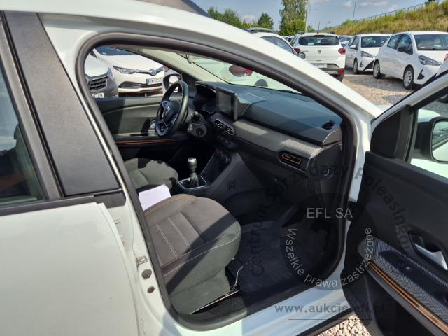 13 - Dacia Sandero Stepway 1.0 TCe Comfor 2022r. DW2SL24 UWAGA!! Pojazd znajduje się w firmie AUTO MOTO CENTRUM sp. z o.o. ul. Ostrowska 328 (przy Trasie Katowickiej) 61-312 Poznań