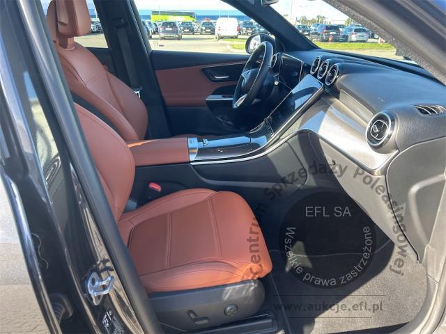 8 - MERCEDES BENZ GLC 300 DE 4-MATIC AVANTGARDE 2024r. DX29264 Pojazd znajduje się w firmie AACAR sp. z o.o. Jawornik 90, 32-400 Myślenice