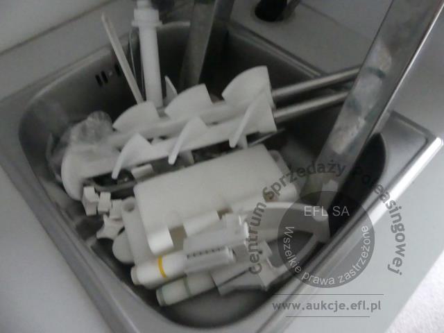 15 - Przyczepa gastronomiczna &quot;LODY GOFRY&quot; Niewiadów B3500  2022r.