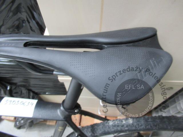 8 - Rower RONDO RUUT M - AL2