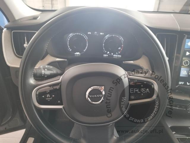 5 - Volvo XC60 B4 D Inscription aut 2020r PO6SK98 . UWAGA!! Pojazd znajduje się w lokalizacji: Janki, Al. Krakowska 52, 05-090 Janki