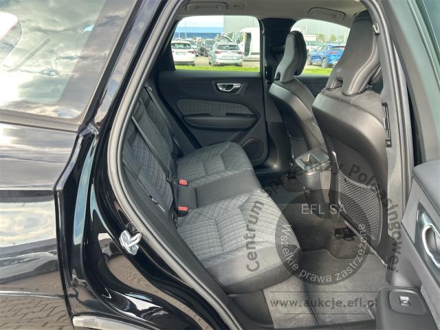 8 - VOLVO XC 60 B4 B ESSENTIAL AUTOMAT 2022r. DW3TM86 Magnice