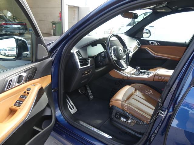 8 - BMW X5 XDRIVE 40D 2022r.