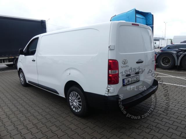 2 - Toyota Proace 2.0 D-4D Long 3,1t 2022r. DW3TC86 Magnice