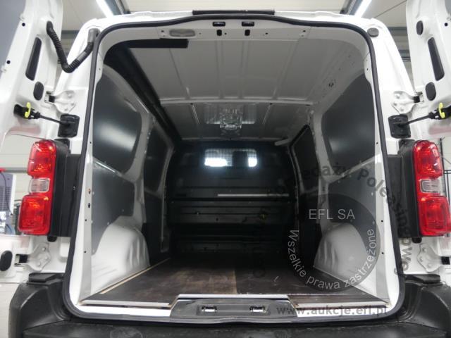 8 - Toyota Proace 2.0 D-4D Long 3,1t 2022r. DW3TC86 Magnice