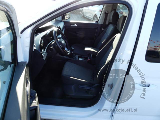 8 - Ford Tourneo Connect 2.0 Titanium  2022r. DW8VM87 Magnice