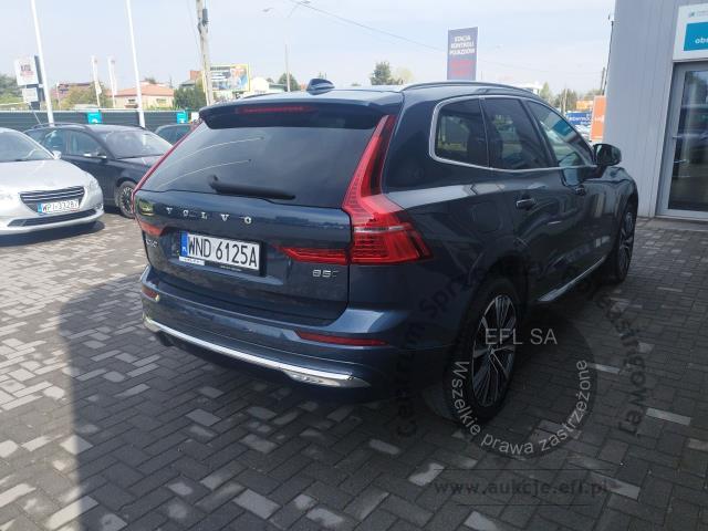 3 - Volvo XC 60 B5 D AWD Inscription aut Kombi 2022r. UWAGA!! Pojazd znajduje się w firmie Arctos Sp. z o.o. Warszawa, Al. Krakowska 7, 02-183 Warszawa