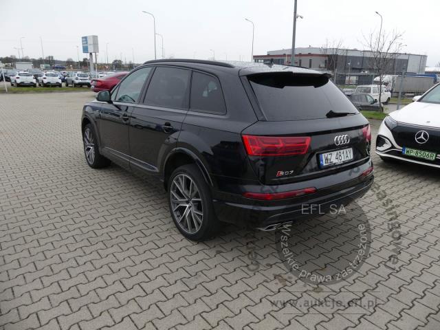 13 - AUDI SQ7 4.0 V8T QUATTRO 2017r.