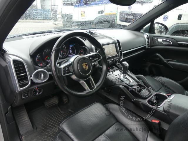 10 - PORSCHE CAYENNE 3.6 V6 AUTOMAT 2016r.