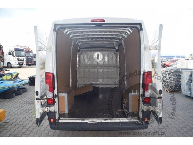 10 - PEUGEOT BOXER FURGON 2.0 BlueHDi 110KM 2017r.