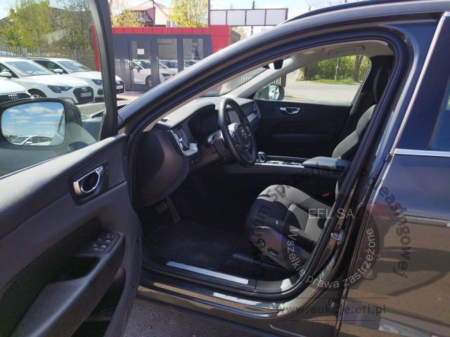 7 - Volvo XC60 B4 B Momentum Pro aut 2021r. WW073SU Pojazd znajduje się w firmie ARCTOS GROUP sp. z o.o. Al. Krakowska 7, 02-183 Warszawa
