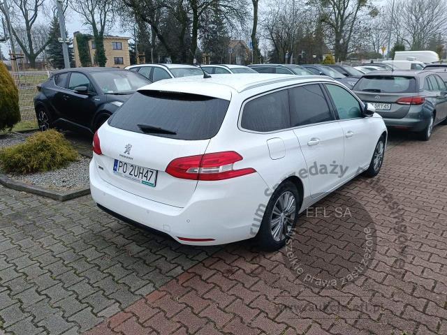 3 - Peugeot 308 SW 1.5 BlueHDi Allure Pack 2021r. PO2UH47 UWAGA!! Pojazd znajduje się w firmie AUTO MOTO CENTRUM sp. z o.o. ul. Ostrowska 328 (przy Trasie Katowickiej) 61-312 Poznań