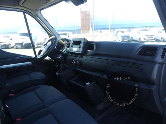 9 - RENAULT MASTER 2.3 DCI 136KM FURGON 2021r.