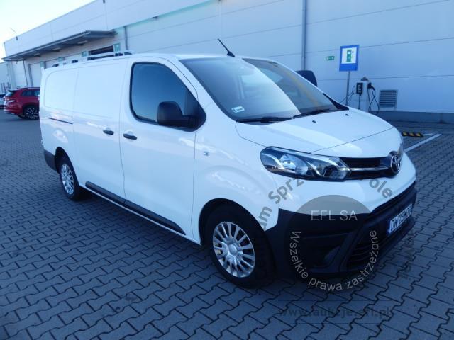 2 - Toyota Proace 2.0 D-4D 2022r. DW2SW08 Magnice