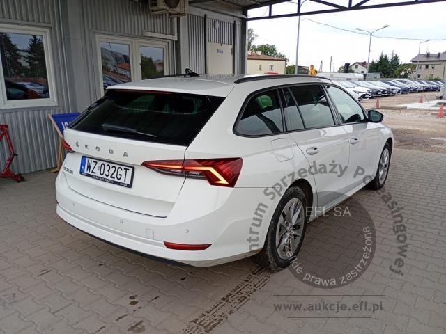 4 - Skoda Octavia 2.0 TDI Ambition DSG 2023r. WZ032GT Pojazd znajduje się w firmie ARCTOS GROUP sp. z o.o. Al. Krakowska 7, 02-183 Warszawa