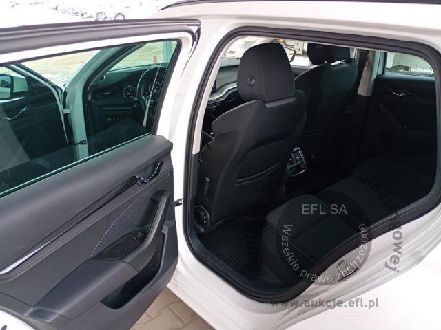 8 - Skoda Octavia 2.0 TDI Ambition DSG 2023r. WZ032GT Pojazd znajduje się w firmie ARCTOS GROUP sp. z o.o. Al. Krakowska 7, 02-183 Warszawa