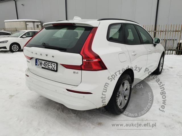4 - Volvo XC 60 B4 B Momentum aut Kombi 2021r. DW4RE52 Pojazd znajduje się w firmie ARCTOS GROUP sp. z o.o. Al. Krakowska 7, 02-183 Warszawa